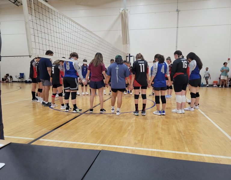 Sports 9 Teams Circle Up To Pray Before A Game